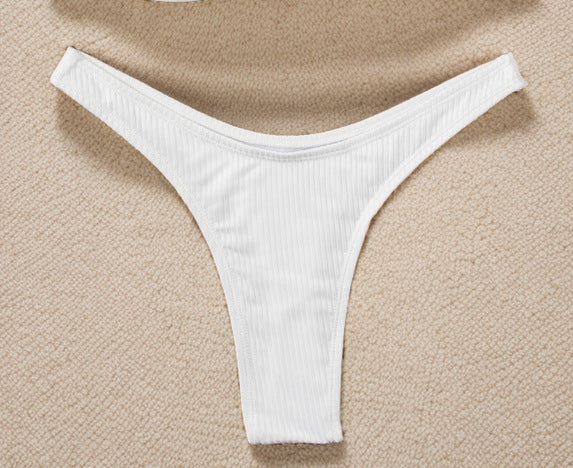 Damen Hochgeschnittene Bikini-Hose im minimalistischen Design mit komfortablem Bund EB