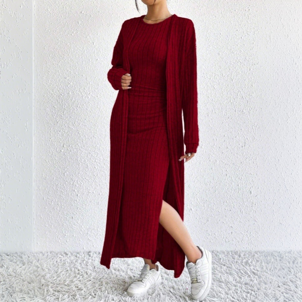 Damen geripptes Midikleid mit figurformendem Bustieroberteil hohem Seitenschlitz und passendem Longcardigan aus Feinstrick Eichborn Berlin