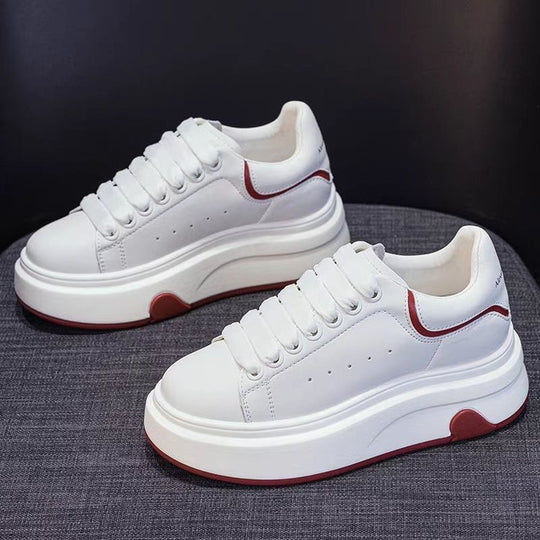 Damen Sneakers mit klassischem Obermaterial und innovativer Dämpfungstechnologie EB