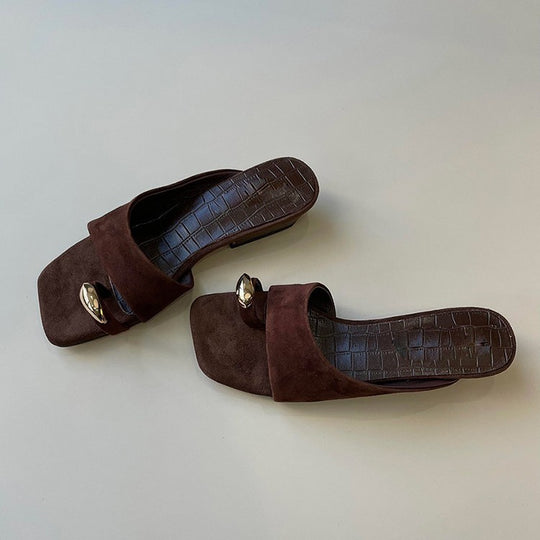 Damen Modische Pantoletten mit elegantem Akzent EB