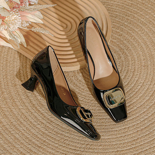 Damen elegante Pumps mit modischem Blockabsatz und geschmackvoller Schnallenapplikation EB