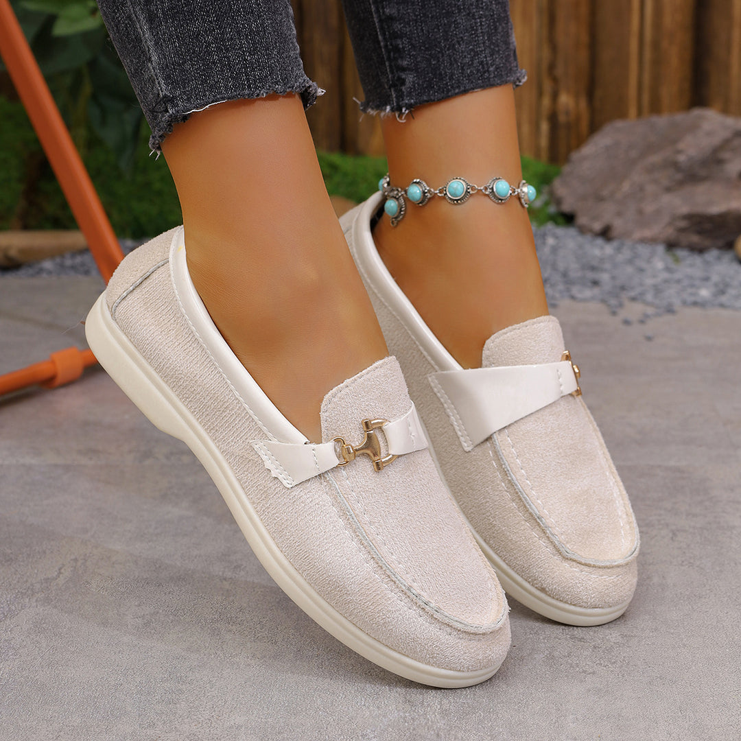 Damen elegante Veloursleder-Slipper mit dekorativer Metall-Hardware und flexibler Leichtlaufsohle EB