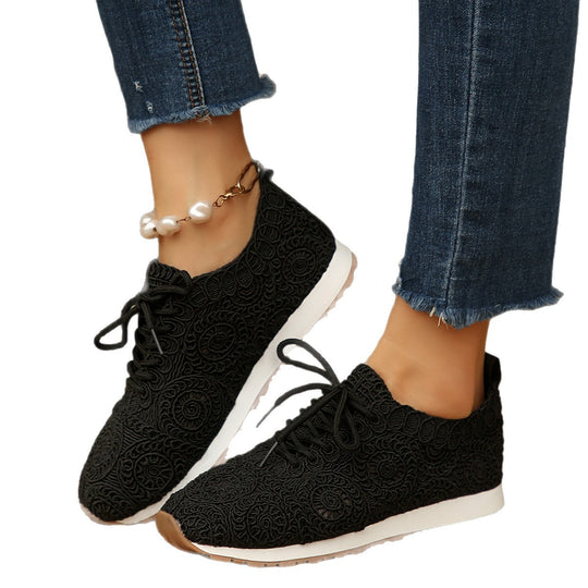 Damen Sneakers mit filigranem Häkeldesign und bequemem Fußbett EB