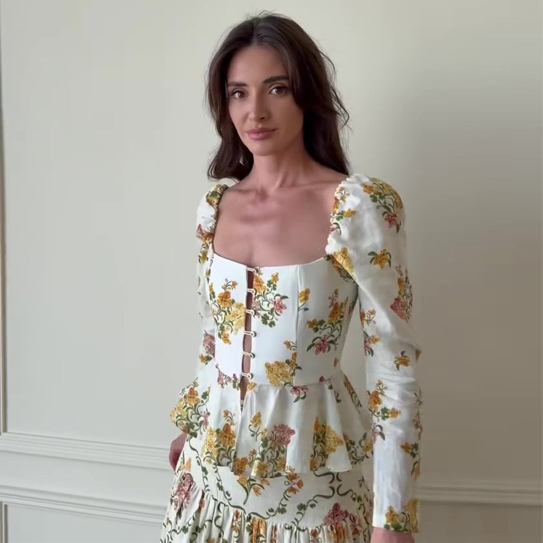 Damen Spitzenbluse mit dekorativem Knopfdetail und voluminösen Ärmeln EB