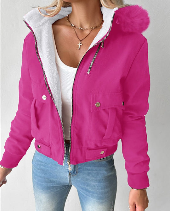 Damen Kurzblouson Winterjacke mit Teddyfutter und abnehmbarer Kunstfellkapuze EB