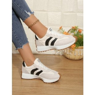 Damen Sportliche Retro-Sneaker mit rutschfester Sohle EB