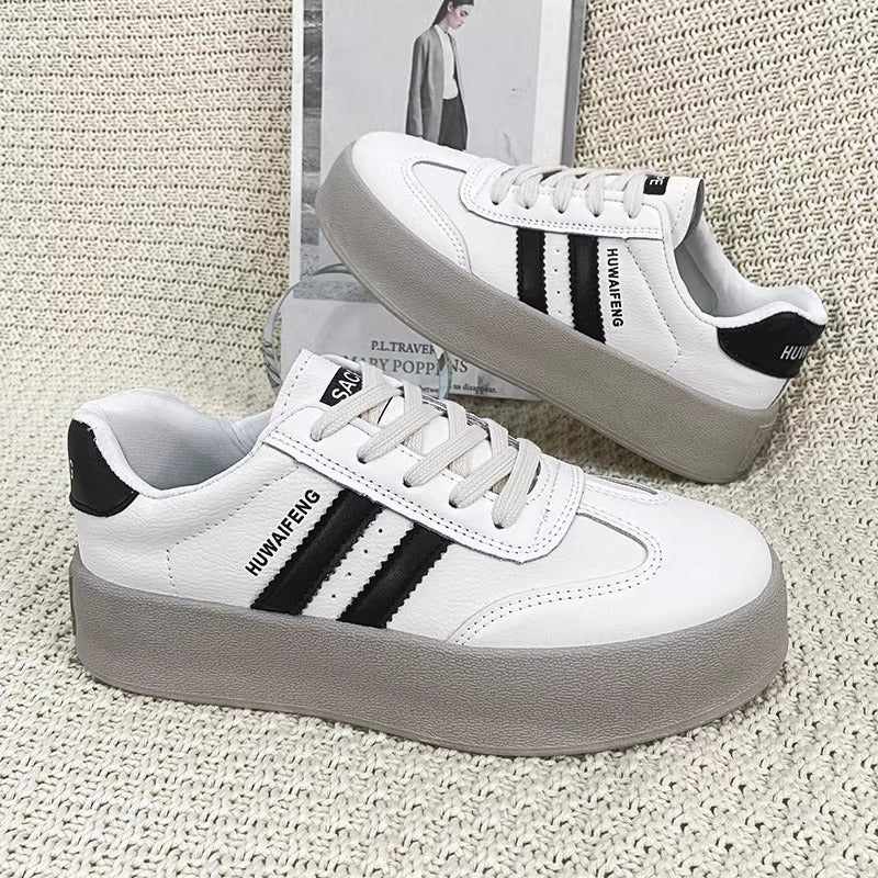 Damen Sportliche Plateausneaker mit edlen Steppnähten und rutschfester Sohle EB