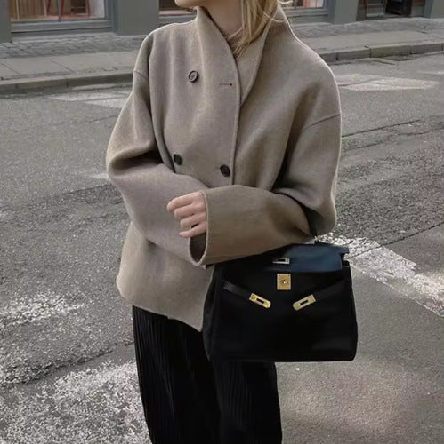 Damen Oversized Wolljacke im modernen Stil EB