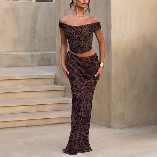 Damen Elegantes Maxikleid mit schulterfreiem Design und Leopardenmuster EB
