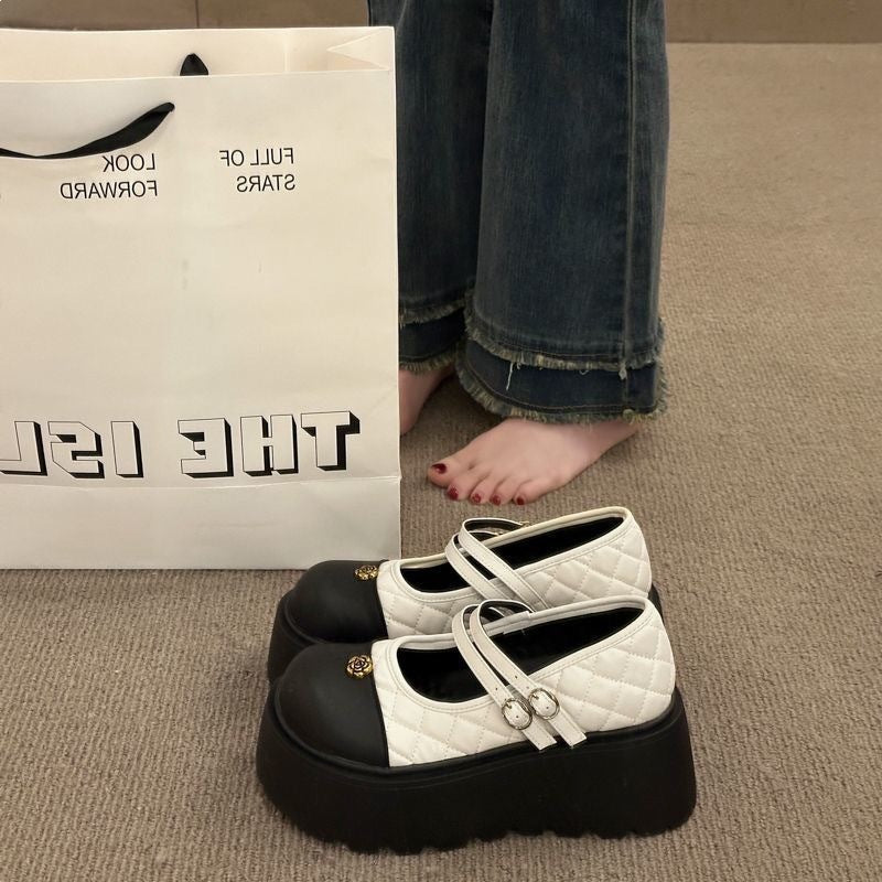 Damen Platform Mary Janes mit modischen Zweiriemen und geschmackvollem Design EB