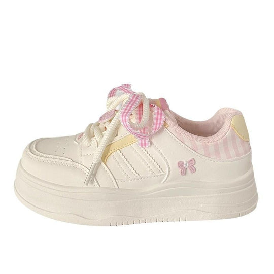 Damen Sneakers mit verspieltem Design und atmungsaktiver Sohle EB