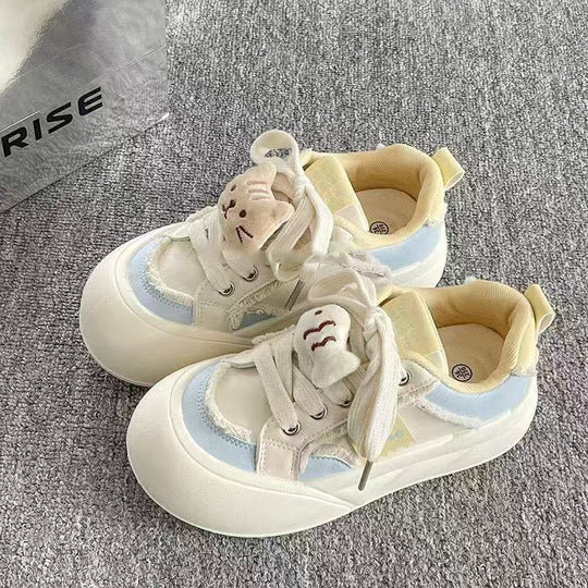 Damen Sneakers mit verspieltem Tiermotiv und gepolsterter Sohle EB