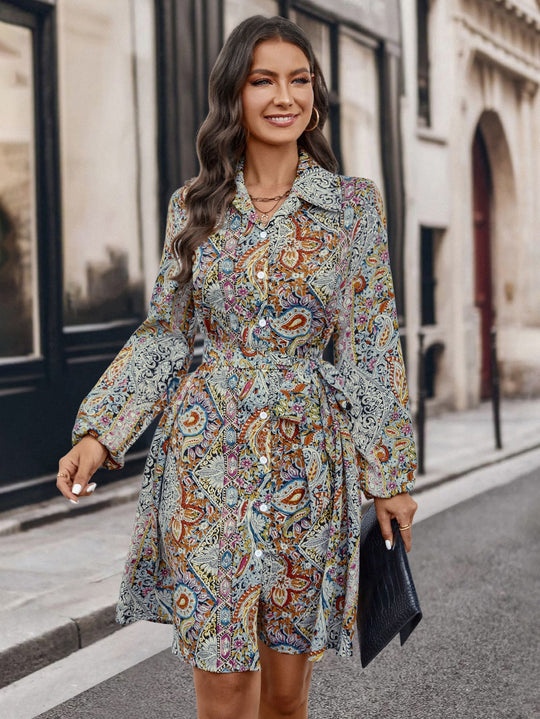 Damen Hemdblusenkleid mit buntem Paisleymuster und Gürtel EB