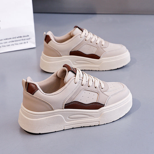 Damen Sportliche Plateausneakers mit atmungsaktivem Obermaterial und rutschfester Sohle EB