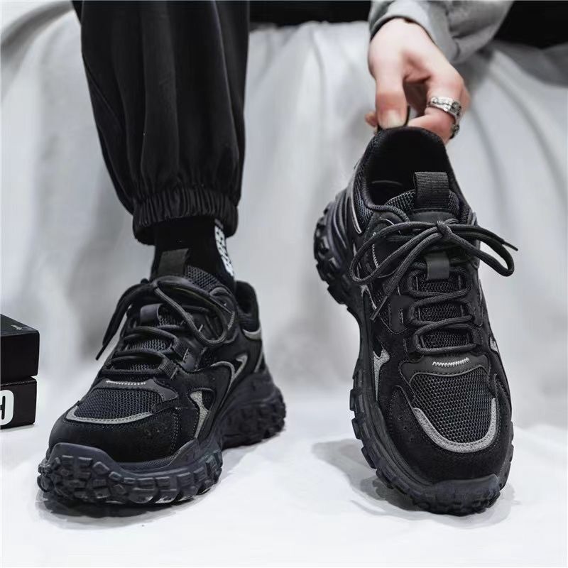 Damen Sportliche Trekking-Sneaker mit rutschfester Profilsohle und atmungsaktivem Obermaterial EB