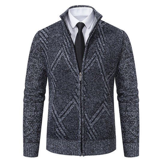 Herren elegante Strickjacke mit strukturiertem Zopfmuster und hochschließendem Kragen EB