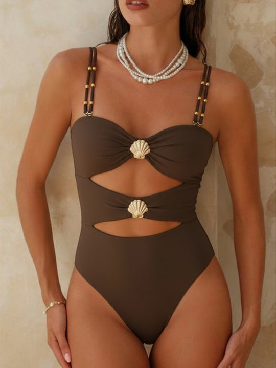 Damen Designer-Badeanzug mit Cut-Out-Details und Muschel-Applikation EB