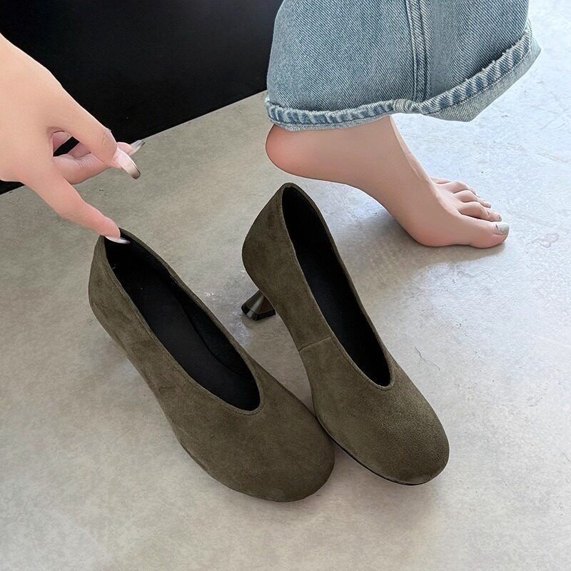 Damen spitze Wedge-Pumps aus samtweichem Velours EB