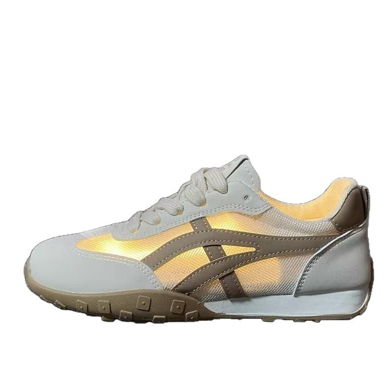 Damen Sportliche Sneakers mit atmungsaktiver Mesh-Konstruktion und flexiblem Dämpfungssystem EB