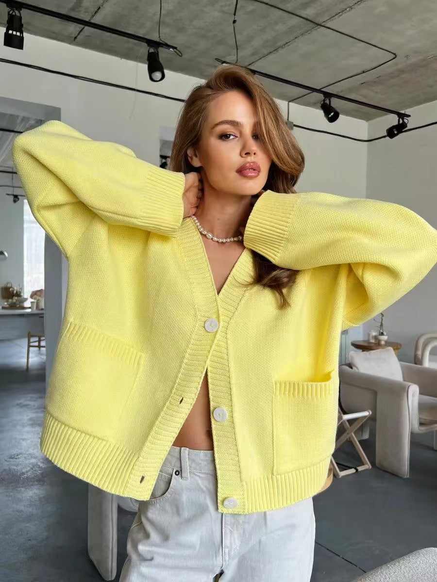 Damen Lässiger Strickcardigan mit gerippten Ärmeln und Rundhalsausschnitt EB