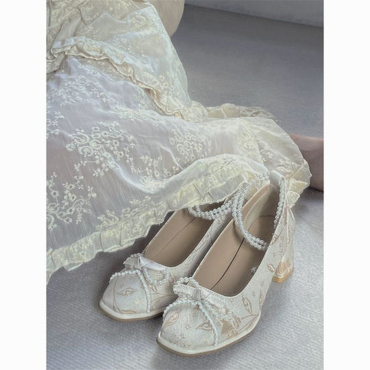 Damen elegante Pumps mit dekorativen Blumenmustern und Perlenschleifen EB