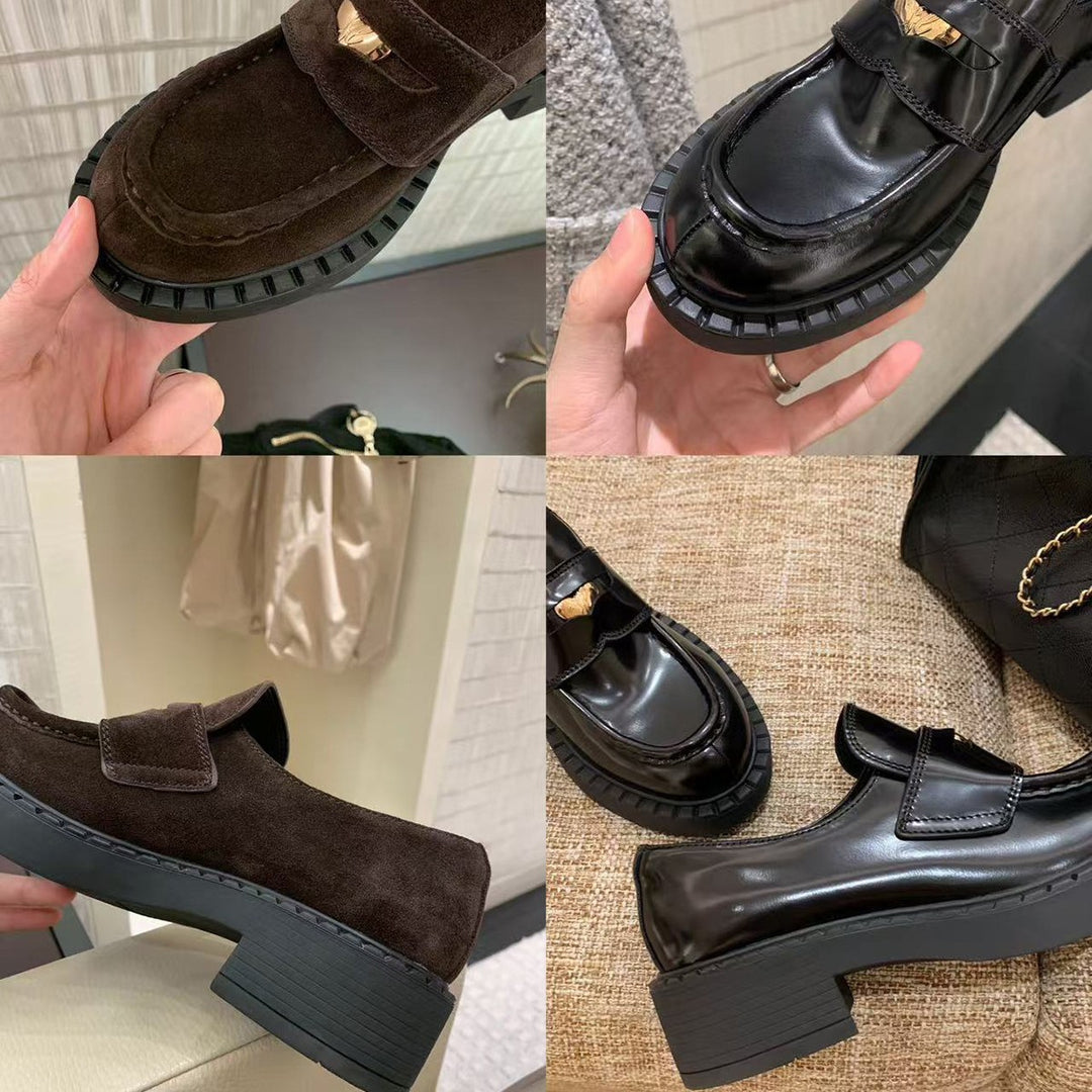 Damen Mokassins mit goldenen Akzenten und komfortablem Blockabsatz EB