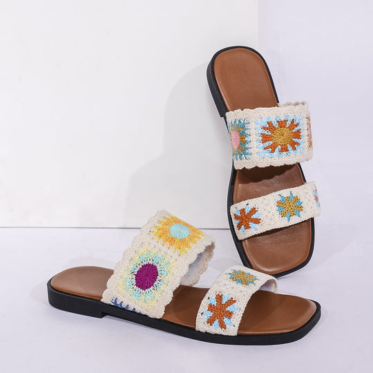 Damen Pantoletten mit kunstvollem Blumenstickdesign und rutschfester Sohle EB