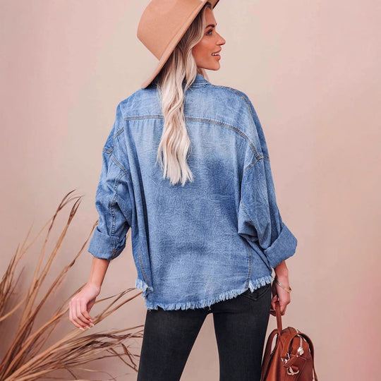 Damen Oversized Jeanshemd mit praktischen Brusttaschen und lässigem Schnitt EB