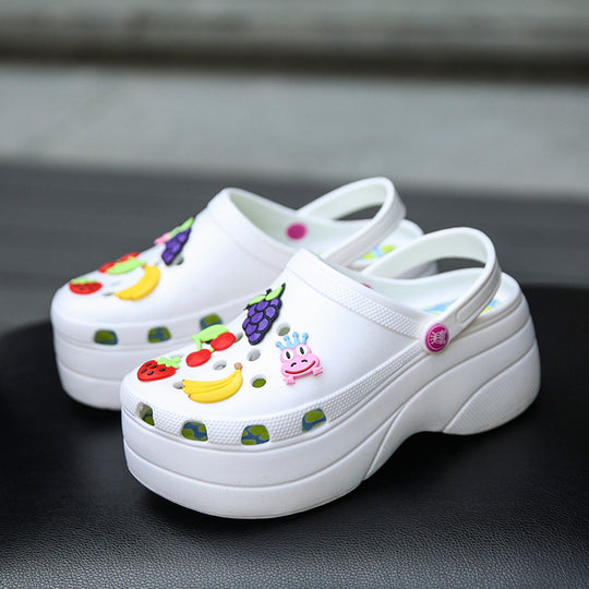 Damen Komfortable Freizeitclogs mit bunten 3D-Anhänger EB