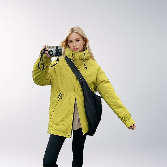 Damen isolierte Funktionsjacke mit hohem Kragen und strategischen Taschen EB