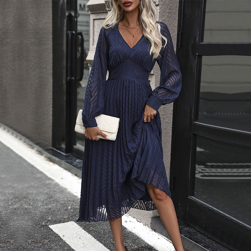 Damen Maxikleid mit fließendem Rock und eleganten Rüschendetails EB