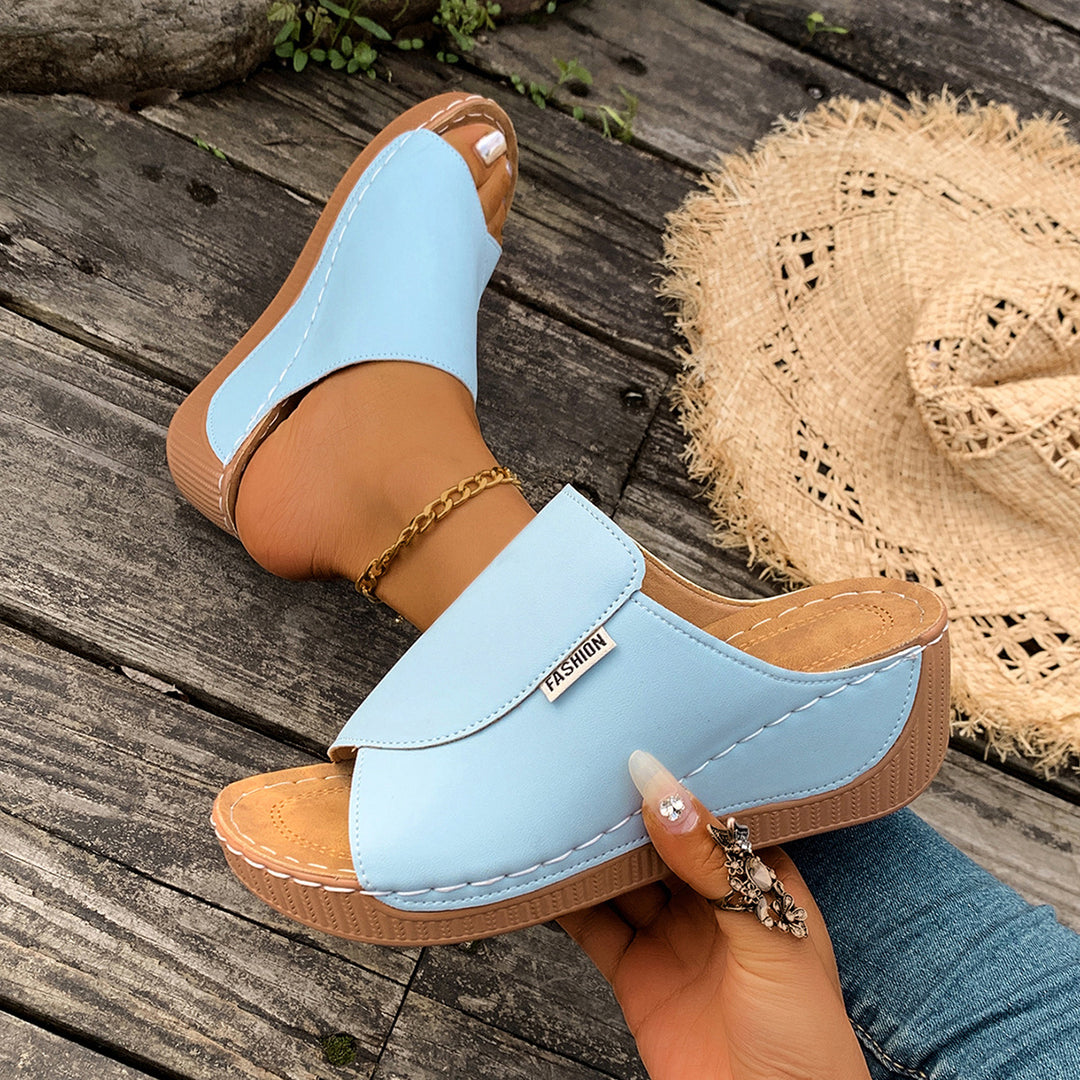 Damen Wedge-Pantoletten mit elegantem Schnitt und modischem Riemendesign EB