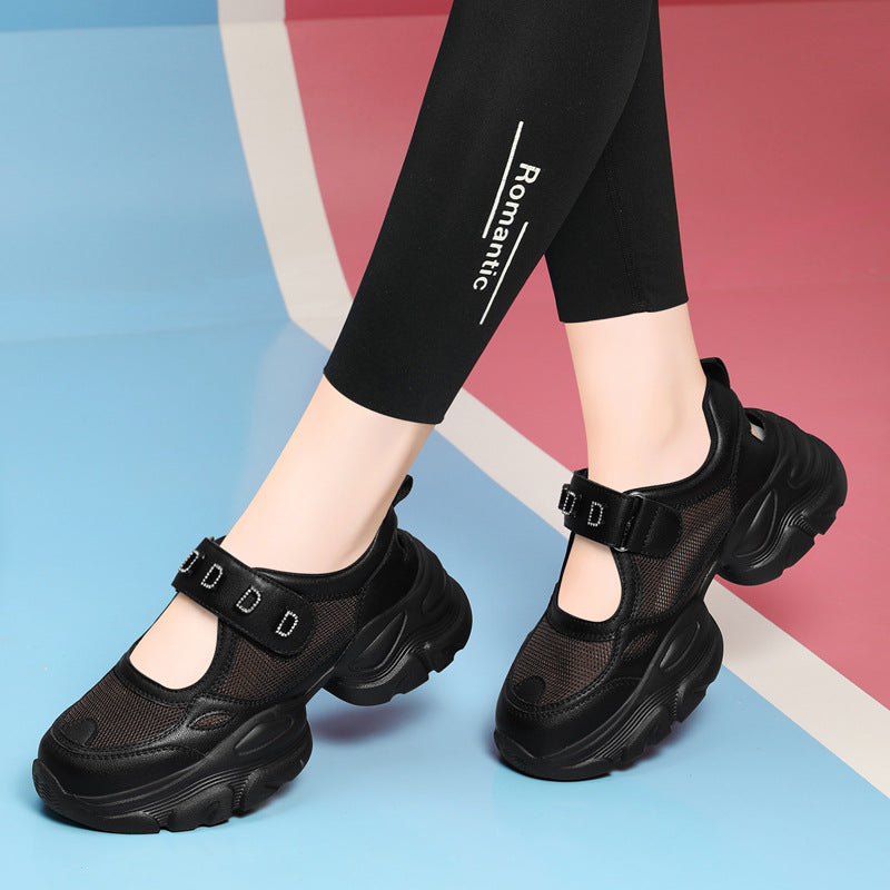 Damen Sportliche Komfort-Sneaker mit verstellbarem Riemen und dämpfender Sohle EB