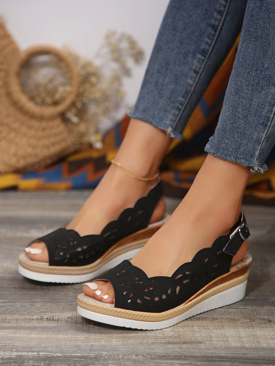 Damen Sandalen mit floralem Schnitt und bequemem Plateau EB