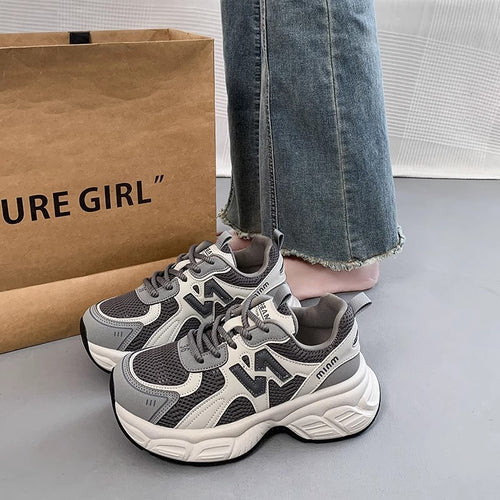 Damen Sportliche Sneaker mit atmungsaktivem Obermaterial EB