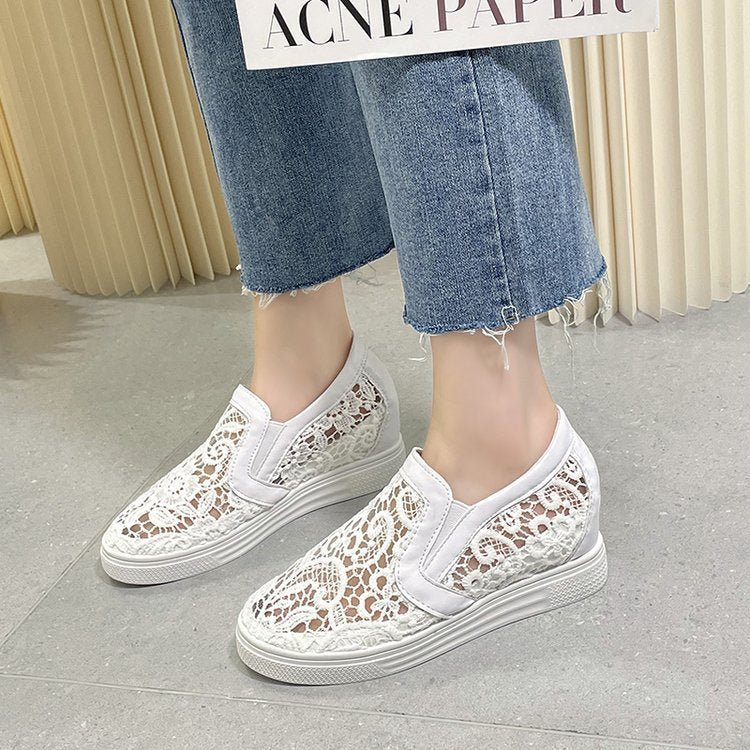 Damen Slip-On Keil-Sneaker mit Spitzen-Obermaterial EB
