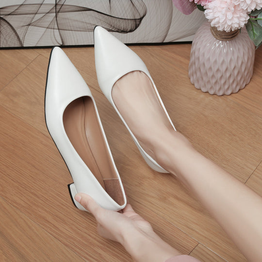 Damen klassische Ballerinas mit elegantem spitzen Design und bequemem Blockabsatz EB