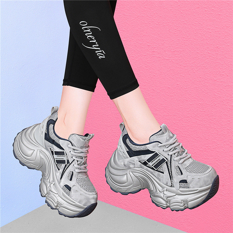 Damen Hochperformante Lifestyle-Sneaker mit überdimensionaler Sohle EB