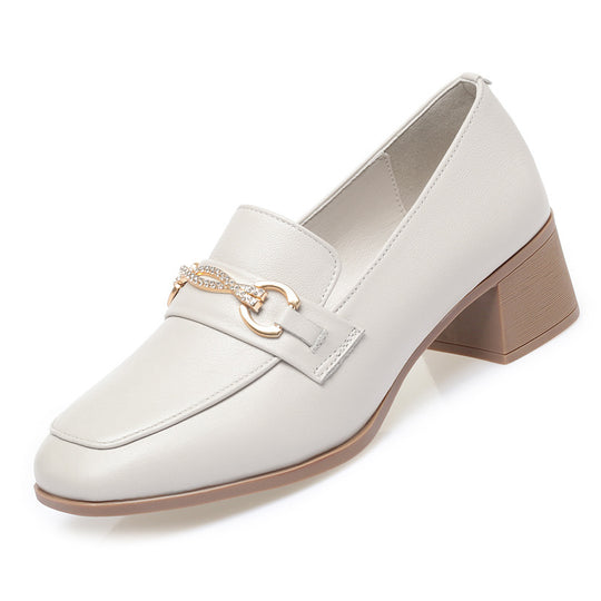 Damen elegante Mokassins mit funkelndem Schmuckdetail und komfortablem Absatz EB