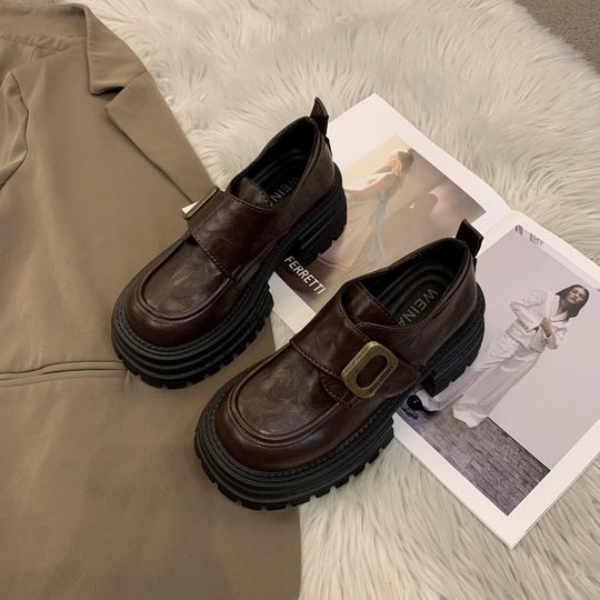 Damen modische Chelsea-Boots mit robustem Plateau und stylischer Schnallenverzierung EB