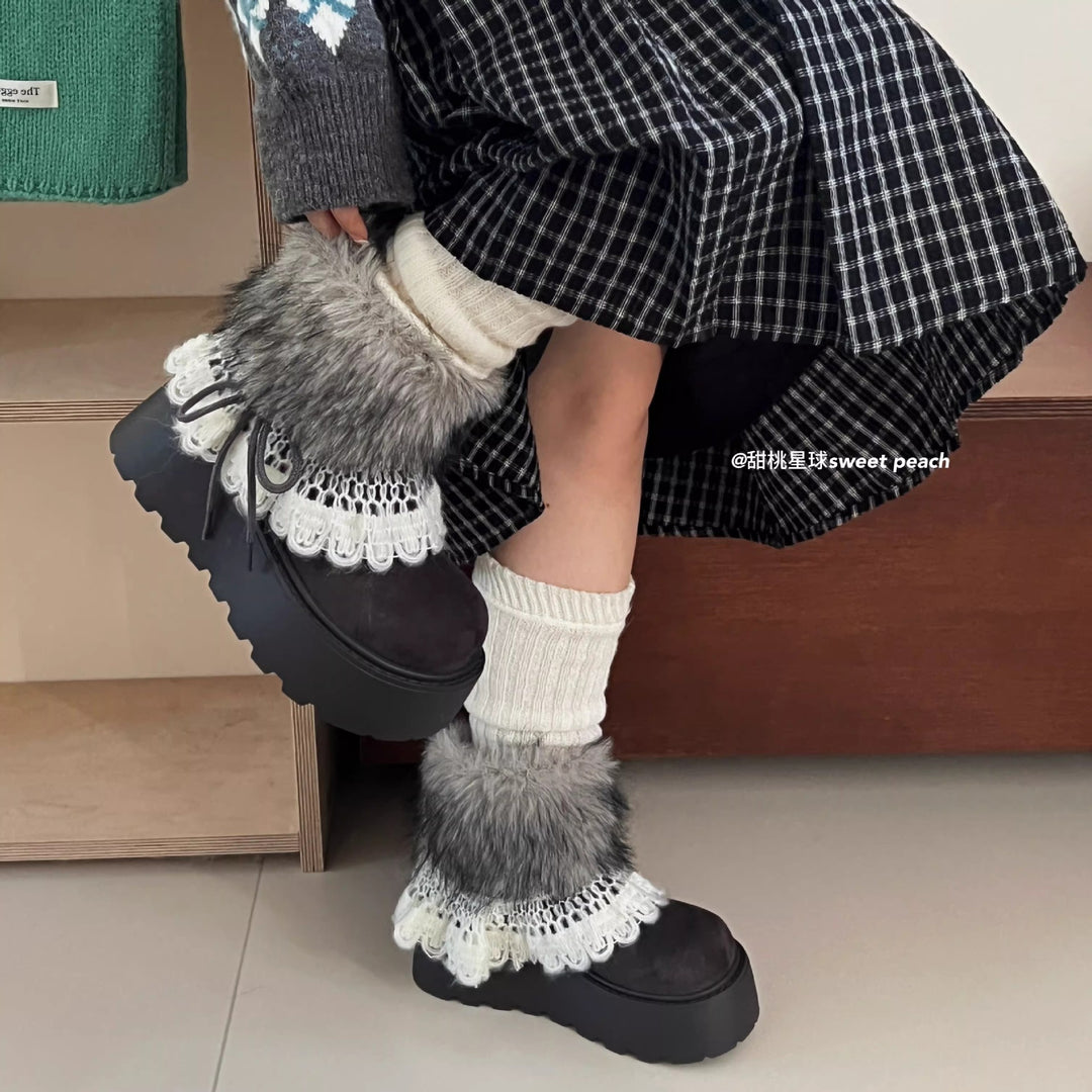 Damen Trendige Winterstiefel mit kuscheligem Kunstfellrand und dekorativer Spitzenverzierung EB