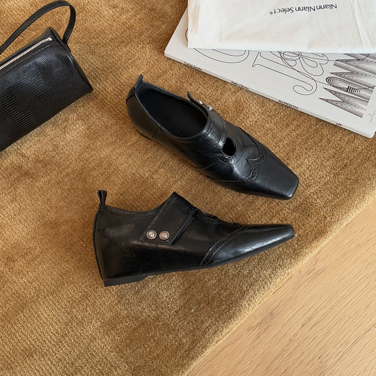 Damen Elegante Slipper mit dekorativem Ausschnitt EB
