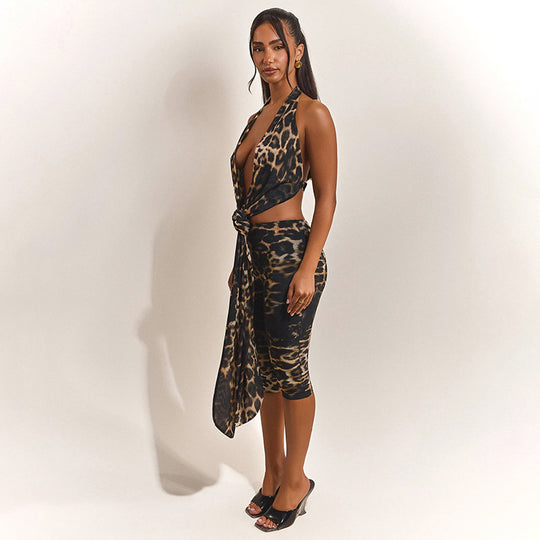 Damen Wickelkleid mit tiefem V-Ausschnitt und animalischem Print EB