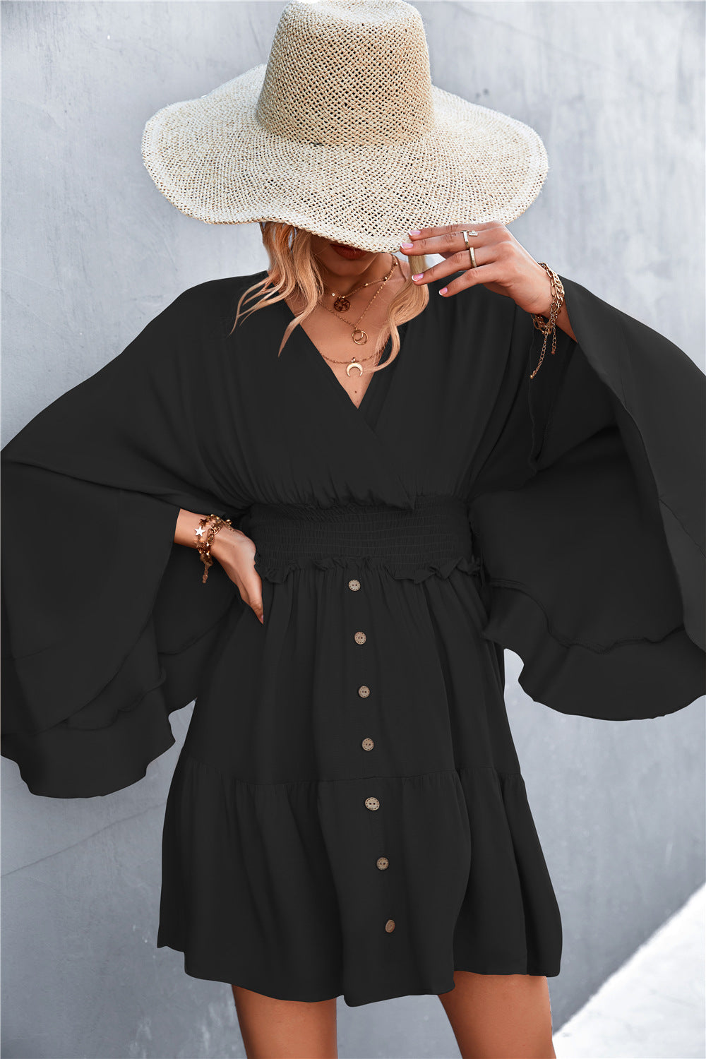Damen lässiges Wickelkleid mit voluminösen Ärmeln und Knopfdetails EB