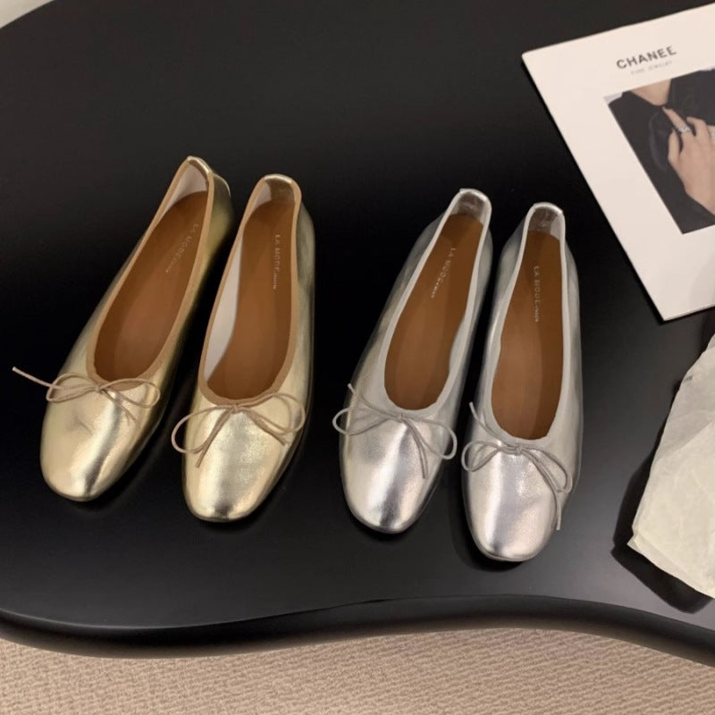 Damen Ballerinas mit funkelnder Metallic-Oberfläche und zartem Schleifendesign EB