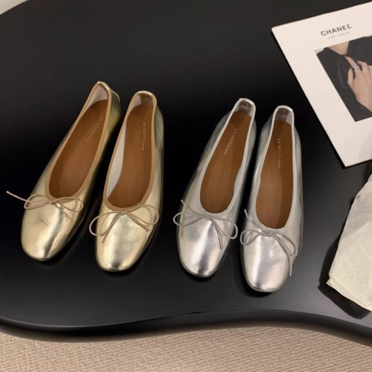 Damen Ballerinas mit funkelnder Metallic-Oberfläche und zartem Schleifendesign EB