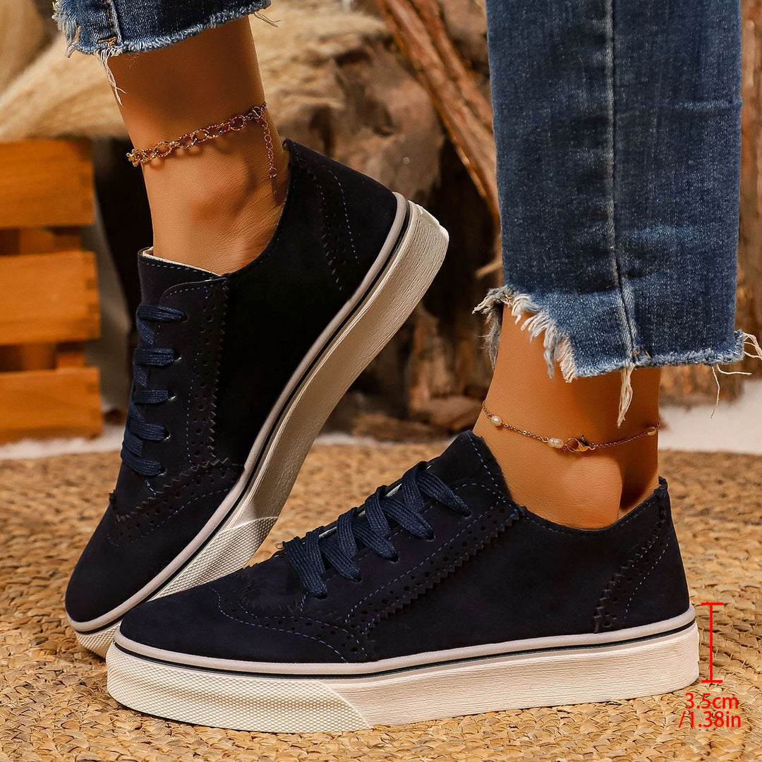 Damen Modische Sneakers mit hochwertigem Wildleder-Obermaterial und stilvollen Details EB