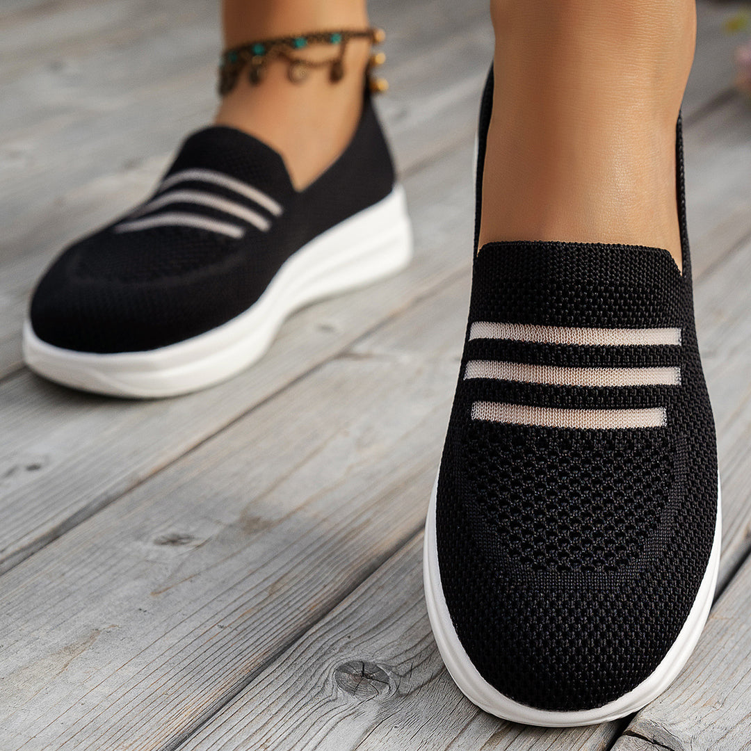 Damen Slip-On Sneakers mit flexiblem Obermaterial und rutschfester Sohle EB