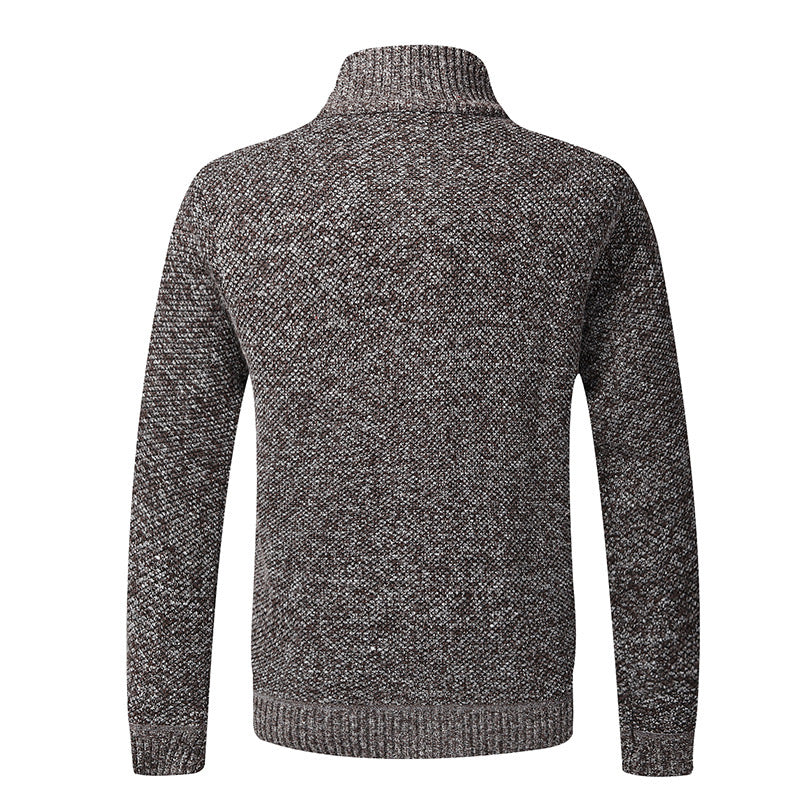 Herren modische Strickjacke mit hochgeschlossenem Kragen und praktischen Taschen EB