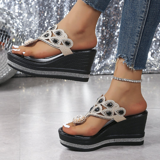 Damen Wedge-Pantoletten mit glamourösem Schmuckdetail EB